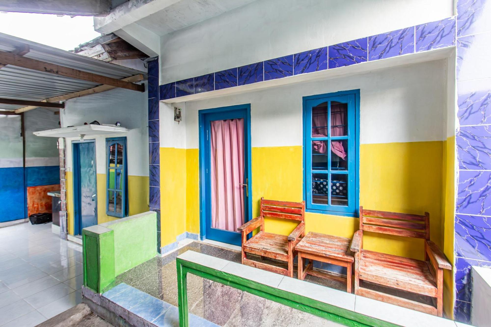 Oyo 93359 Kawi Homestay برايا المظهر الخارجي الصورة